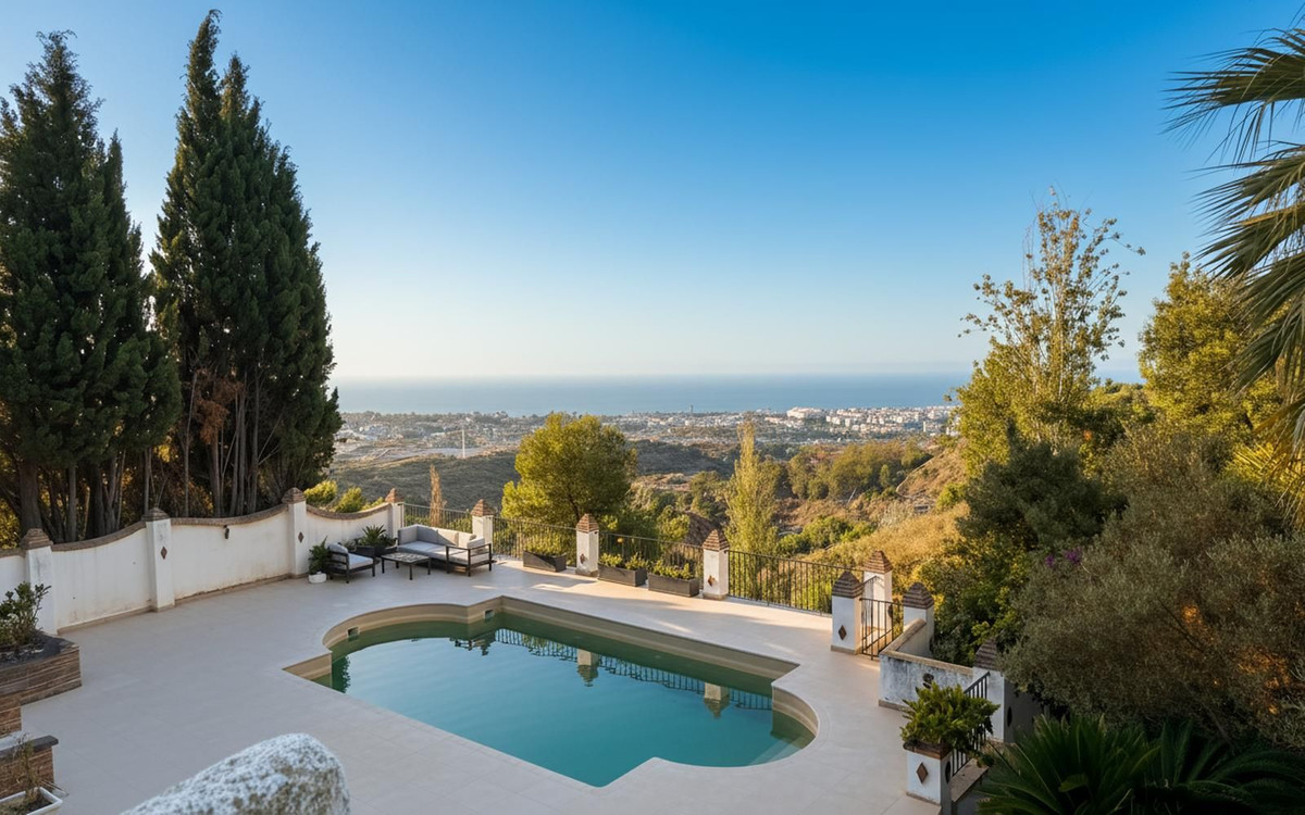 8 Bed Townhouse for sale in Marbella Costa Del Sol, Málaga, Spain