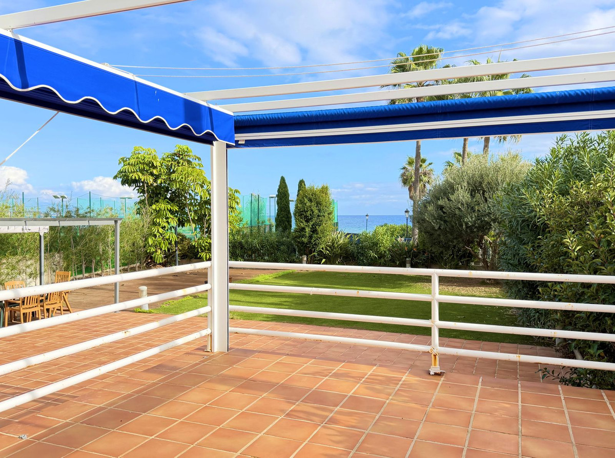3 Bed Apartment for sale in San Luis De Sabinillas Costa Del Sol, Málaga, Spain