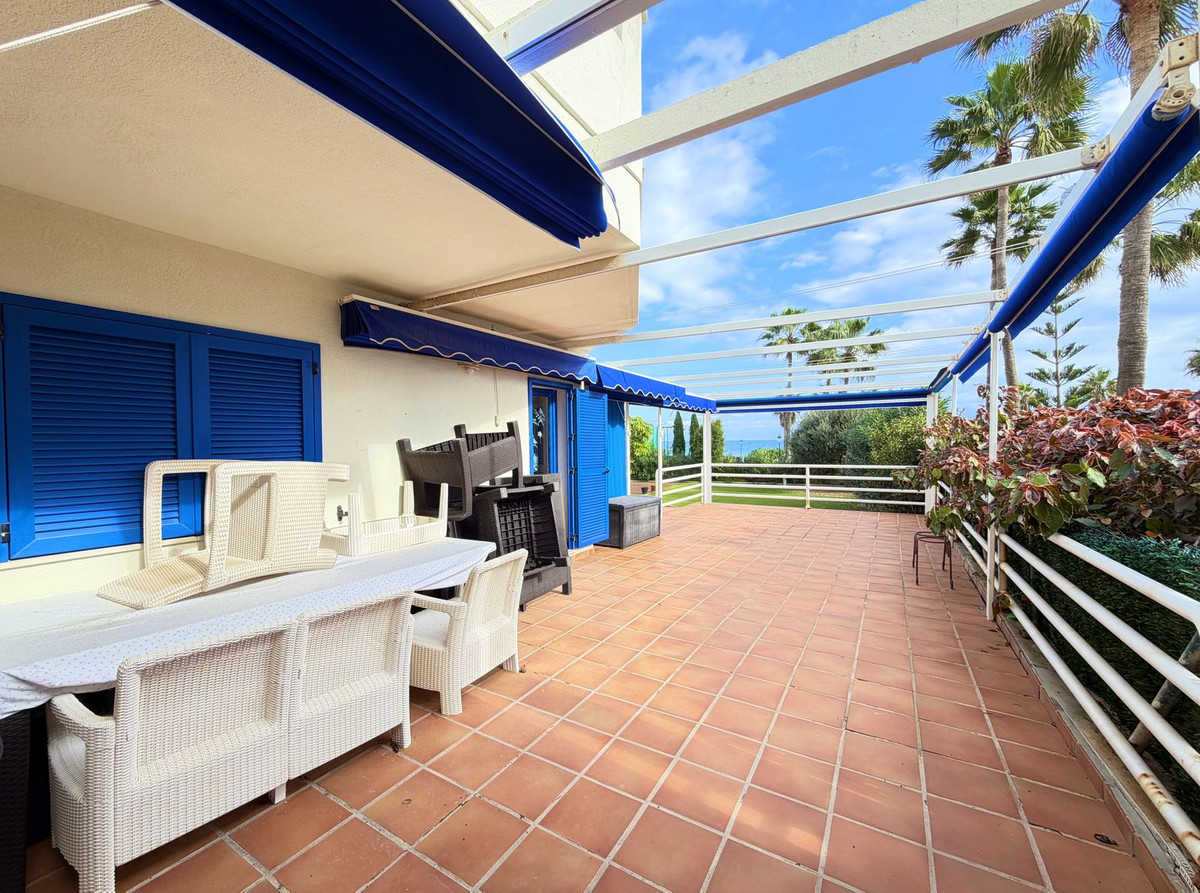 3 Bed Apartment for sale in San Luis De Sabinillas Costa Del Sol, Málaga, Spain