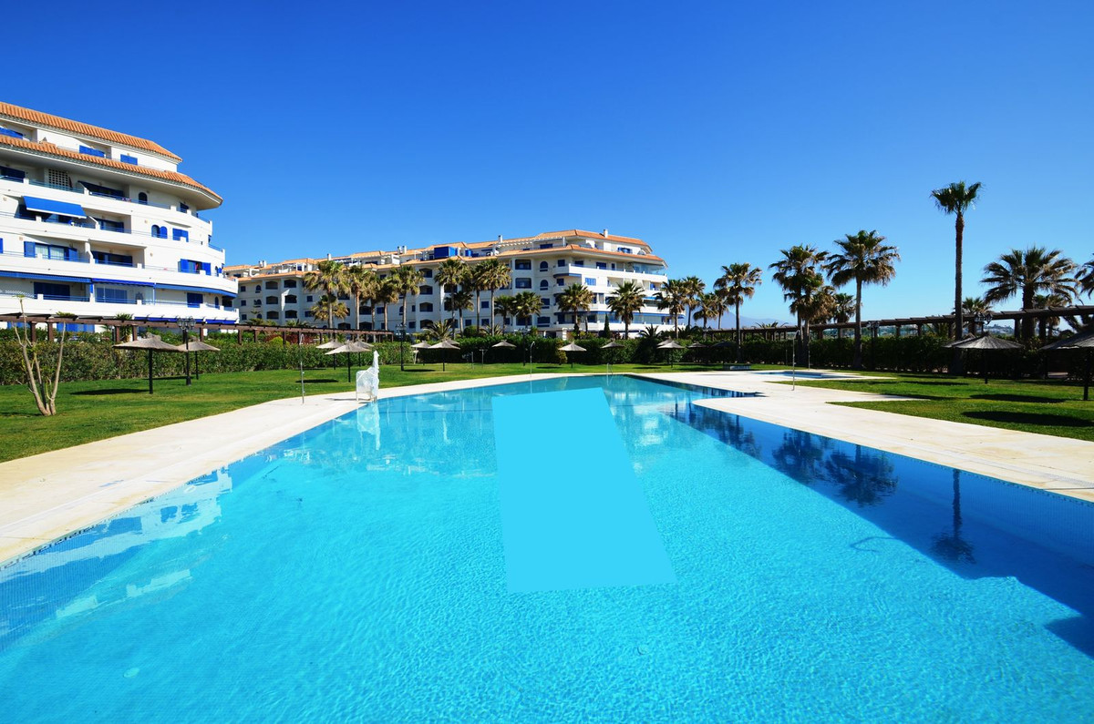 3 Bed Apartment for sale in San Luis De Sabinillas Costa Del Sol, Málaga, Spain