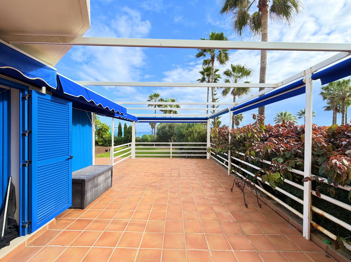 3 Bed Apartment for sale in San Luis De Sabinillas Costa Del Sol, Málaga, Spain