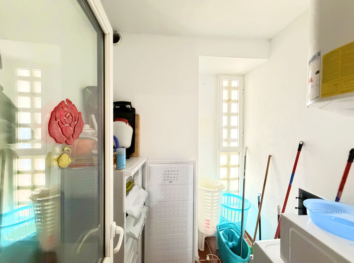 3 Bed Apartment for sale in San Luis De Sabinillas Costa Del Sol, Málaga, Spain