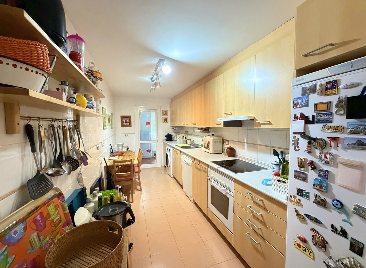 3 Bed Apartment for sale in San Luis De Sabinillas Costa Del Sol, Málaga, Spain