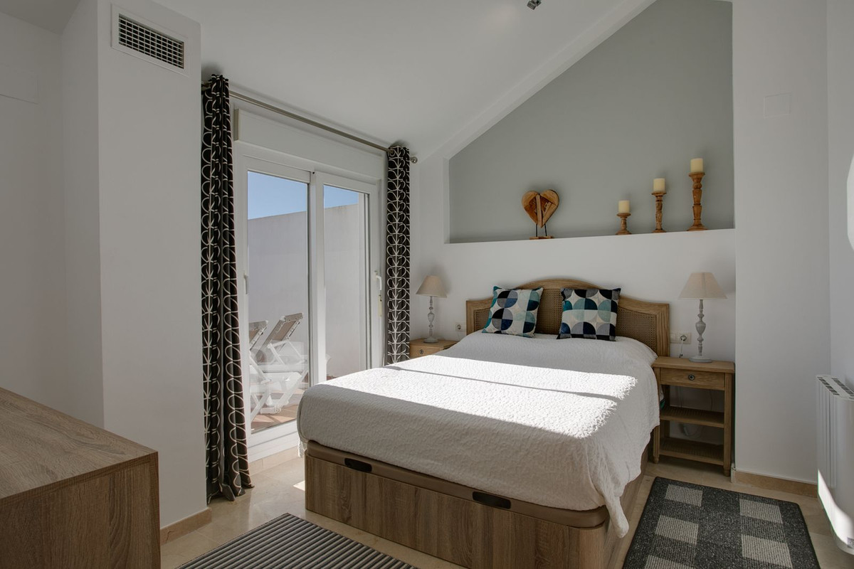 3 Bed Apartment for sale in Manilva Costa Del Sol, Málaga, Spain