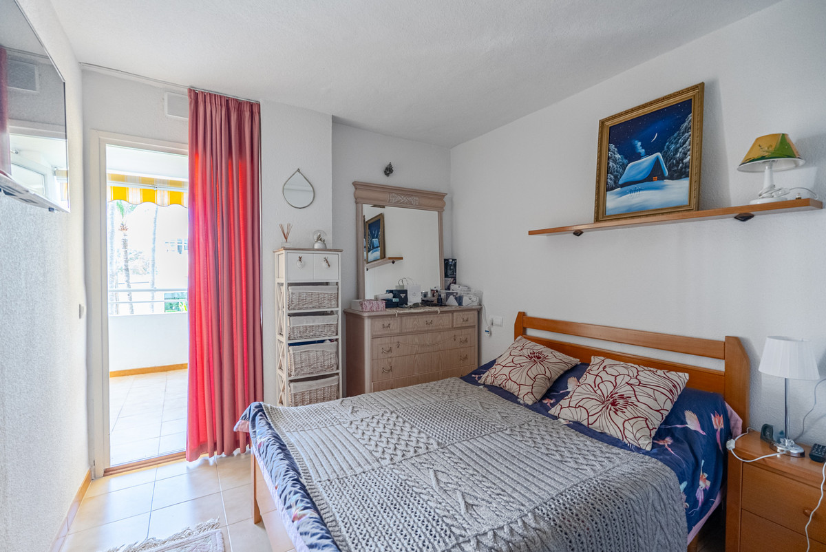 2 Bed Apartment for sale in Atalaya Costa Del Sol, Málaga, Spain