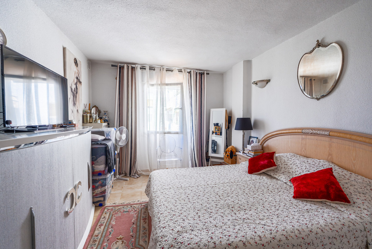 2 Bed Apartment for sale in Atalaya Costa Del Sol, Málaga, Spain