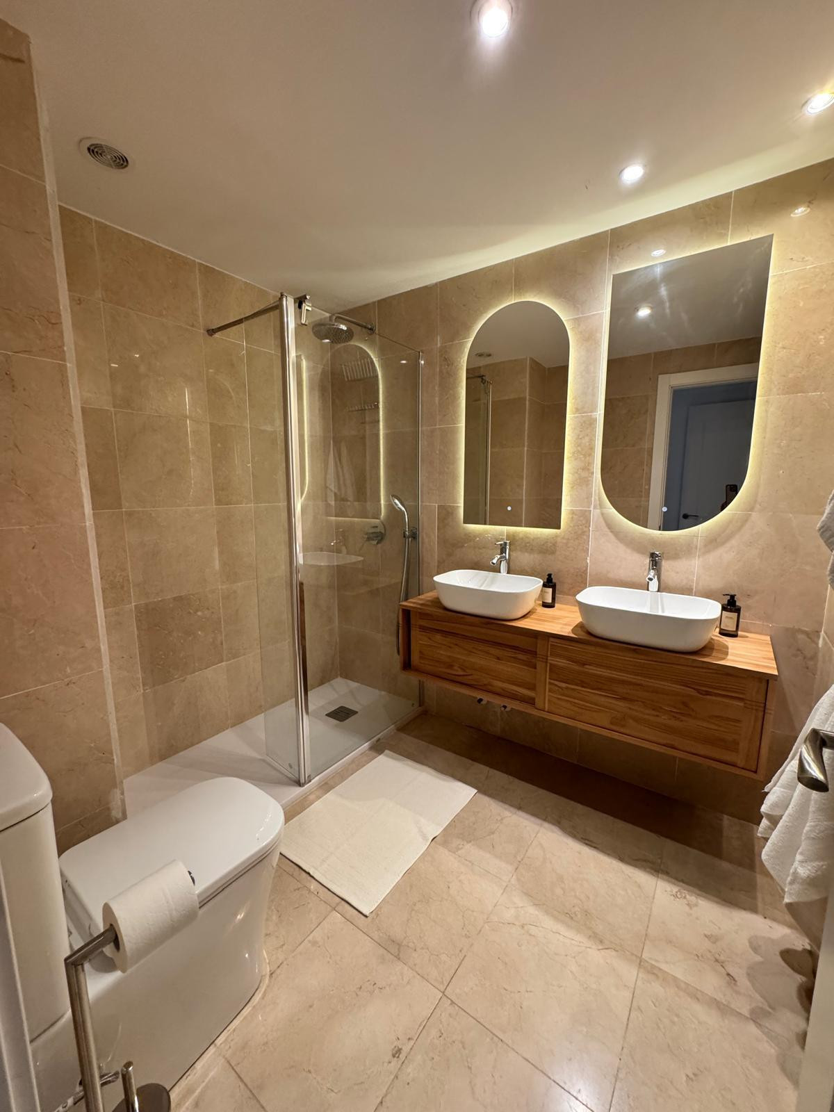 Se vende Apartamento Planta Baja de 3 dormitorios en Costa Del Sol, Málaga, España