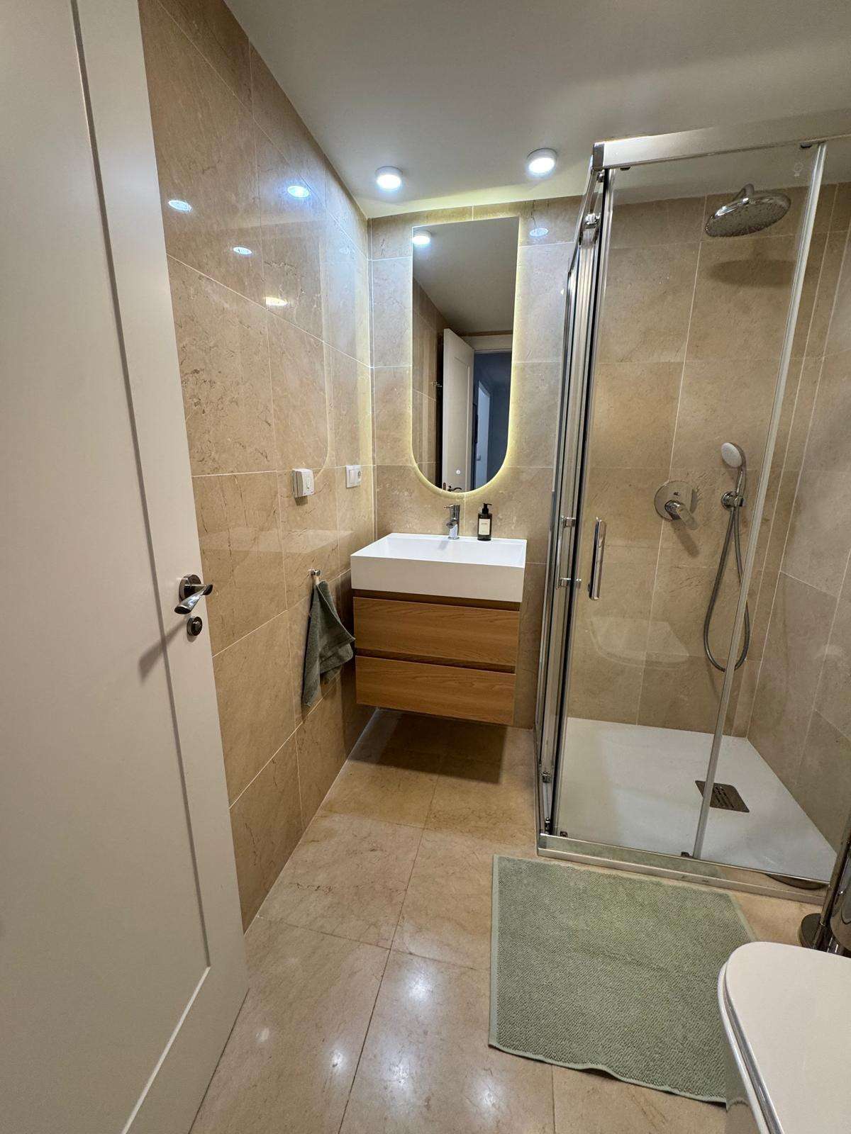 Se vende Apartamento Planta Baja de 3 dormitorios en Costa Del Sol, Málaga, España