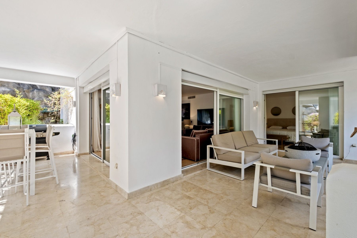 1 Bed Apartment for sale in Marbella Costa Del Sol, Málaga, Spain