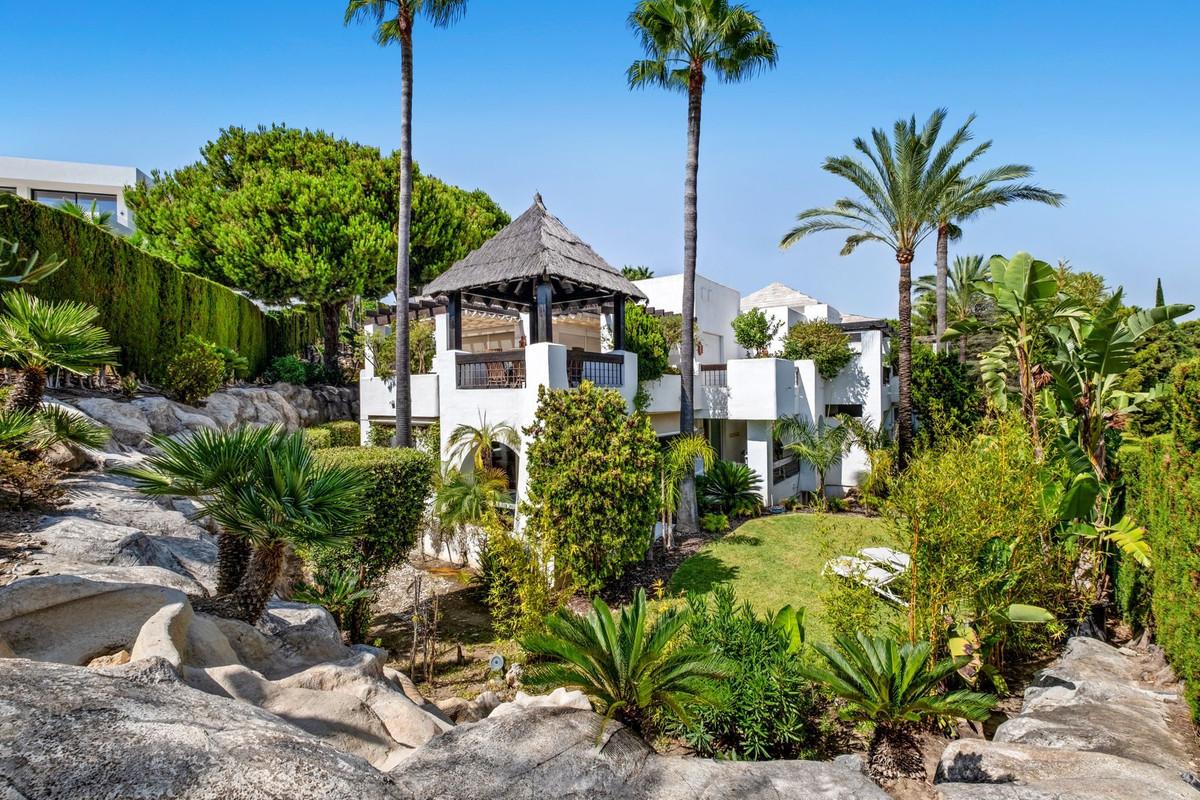 1 Bed Apartment for sale in Marbella Costa Del Sol, Málaga, Spain