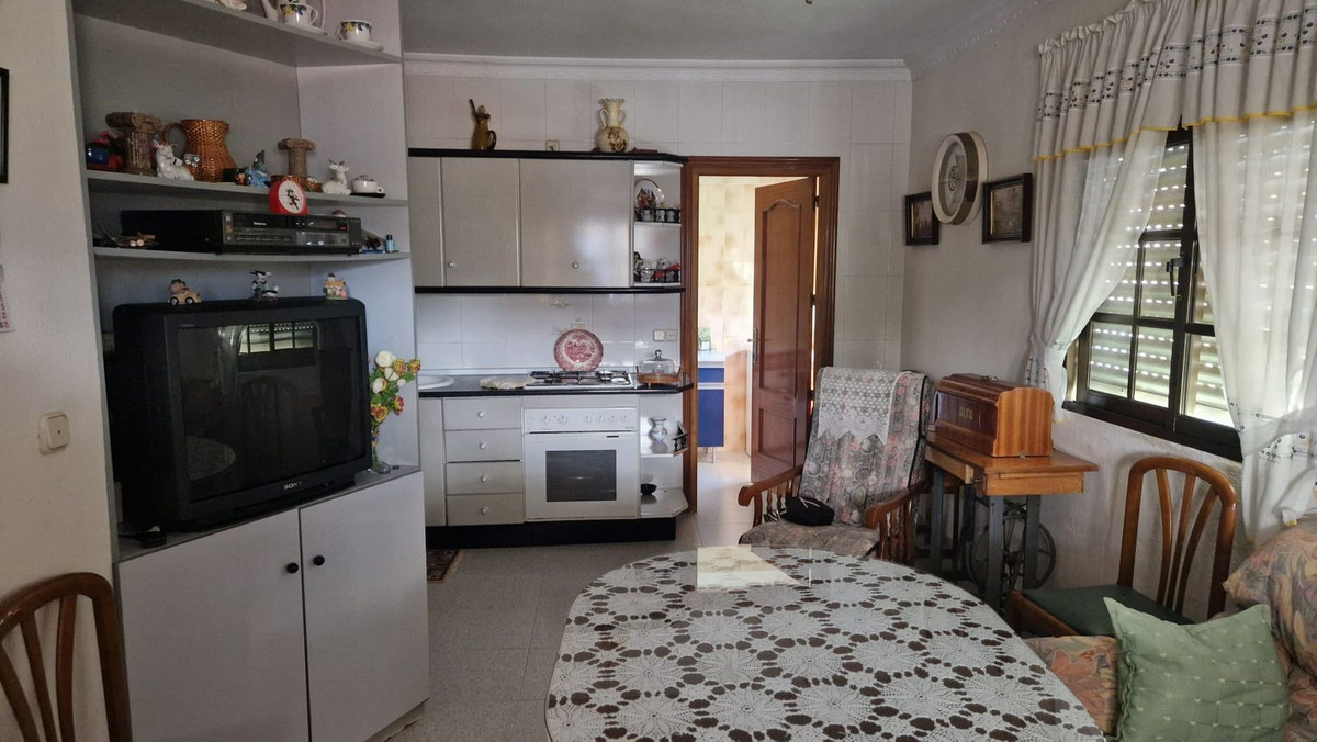 Se vende Villa - Chalet de 5 dormitorios en Costa Del Sol, Málaga, España