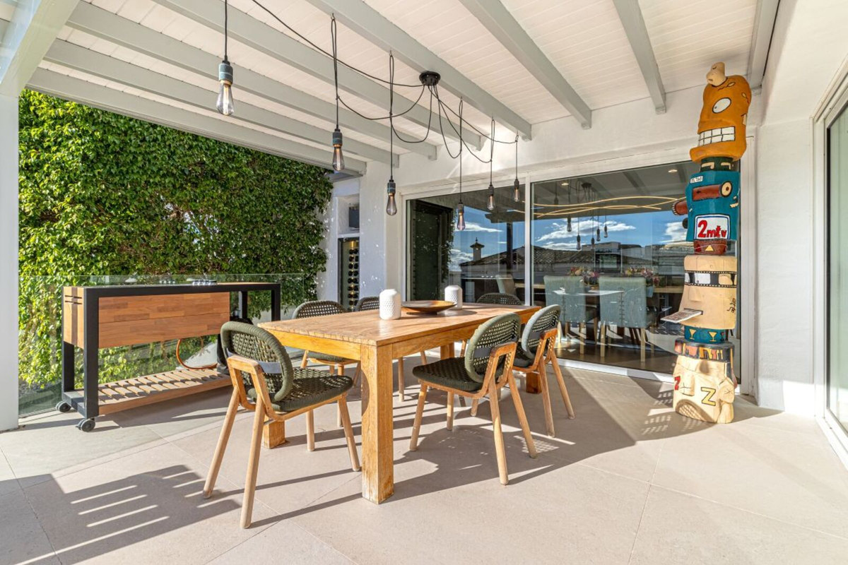 Se vende Villa - Chalet de 5 dormitorios en Costa Del Sol, Málaga, España