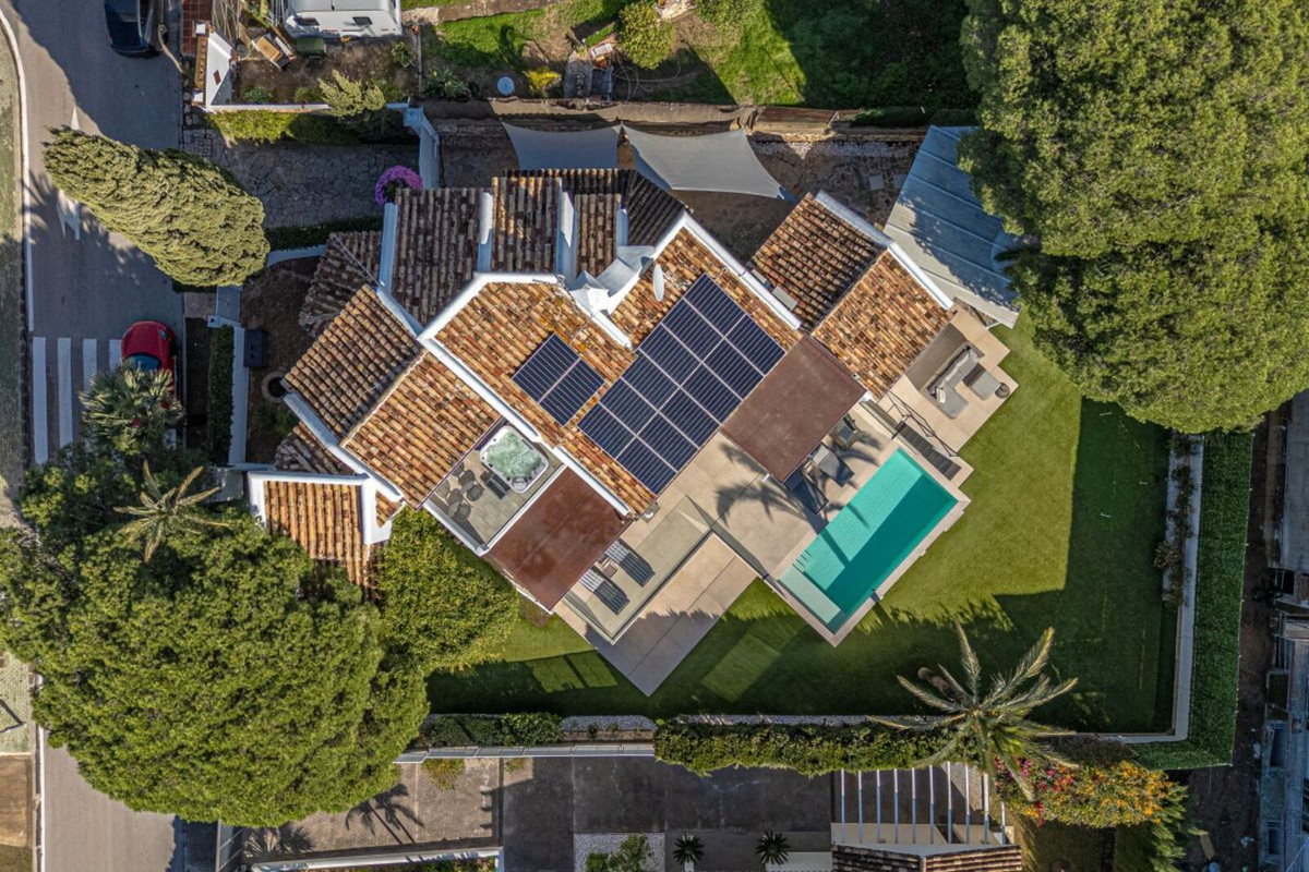 Se vende Villa - Chalet de 5 dormitorios en Costa Del Sol, Málaga, España