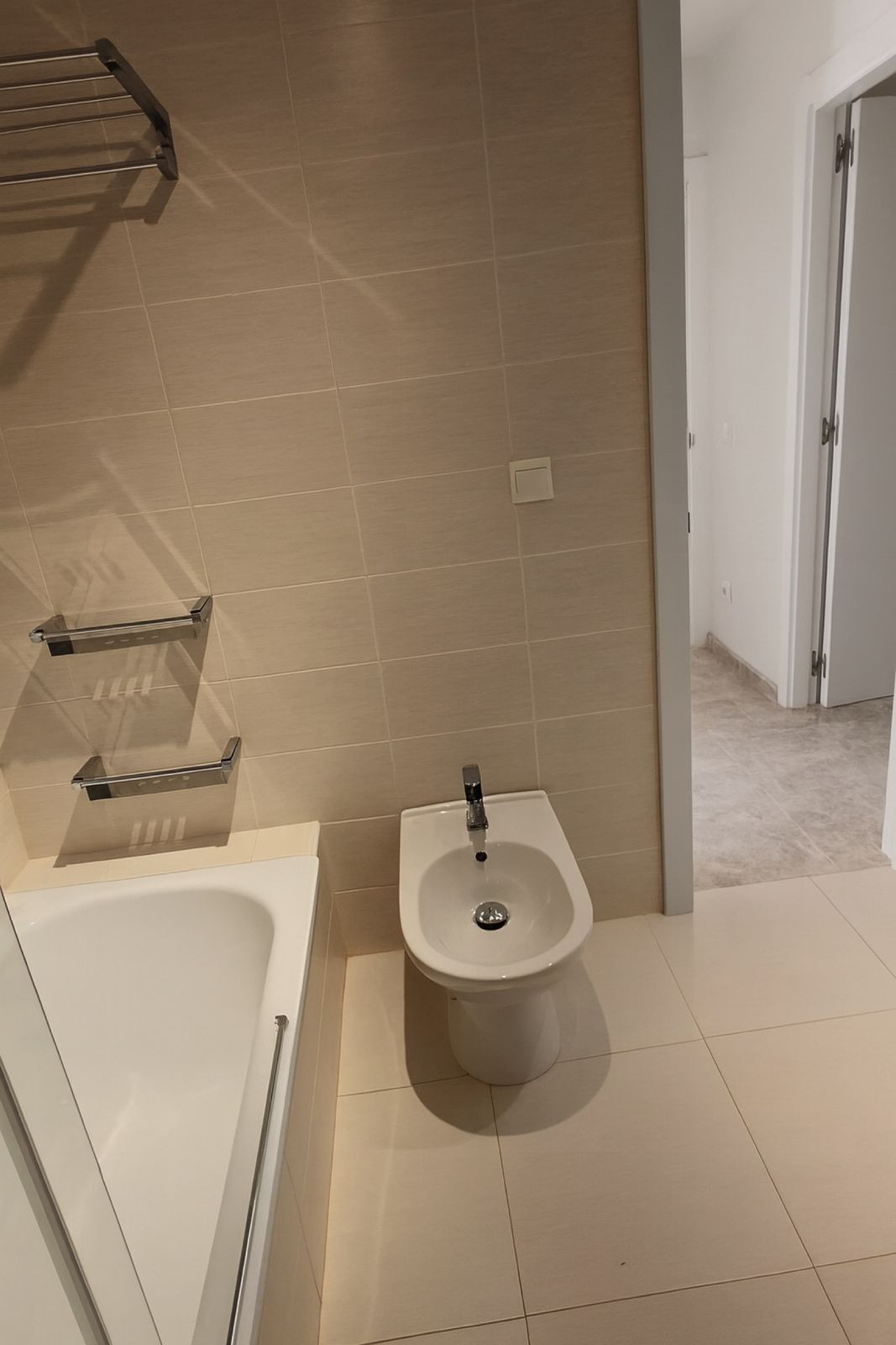 2 Bed Apartment for sale in Nueva Andalucía Costa Del Sol, Málaga, Spain