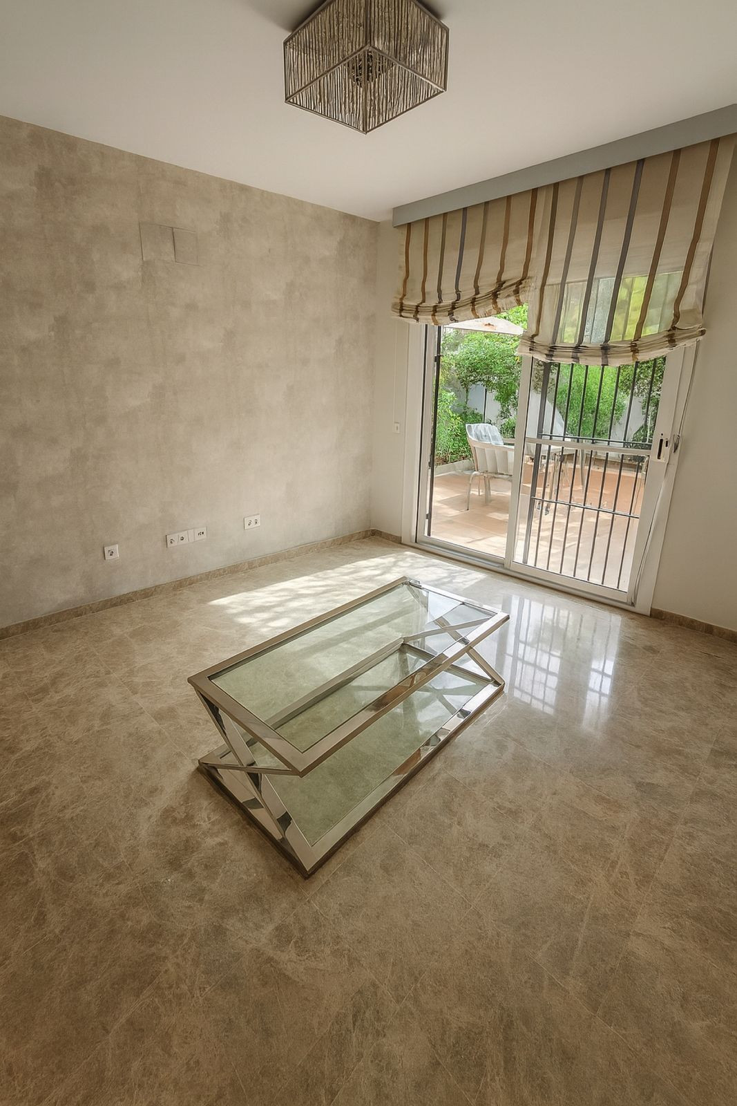 2 Bed Apartment for sale in Nueva Andalucía Costa Del Sol, Málaga, Spain