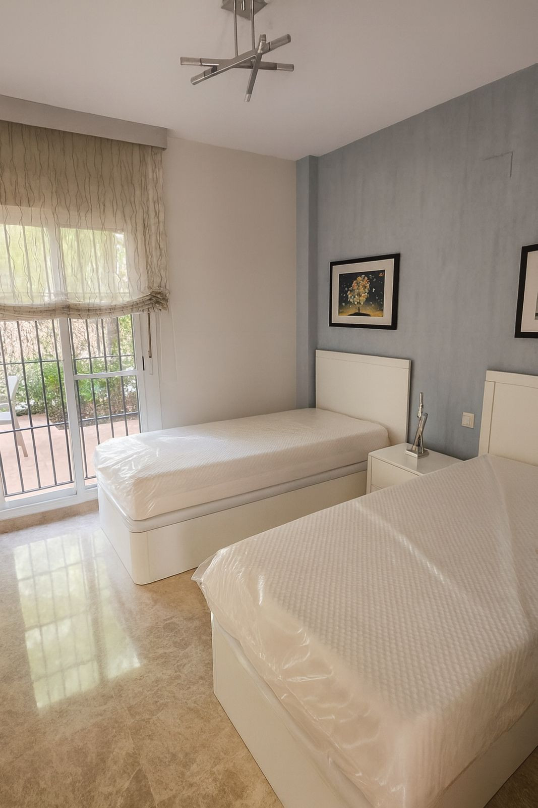 2 Bed Apartment for sale in Nueva Andalucía Costa Del Sol, Málaga, Spain