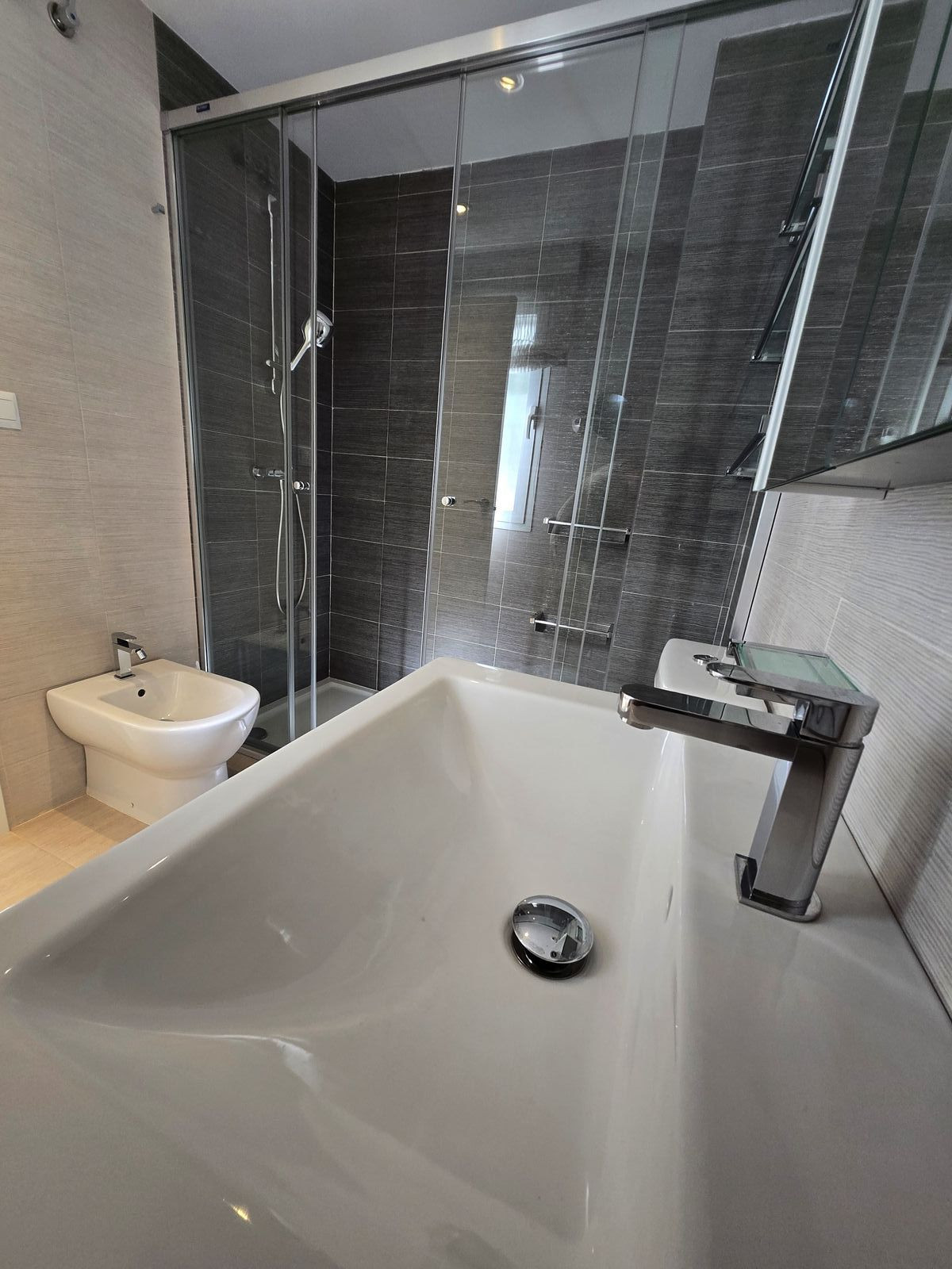 2 Bed Apartment for sale in Nueva Andalucía Costa Del Sol, Málaga, Spain