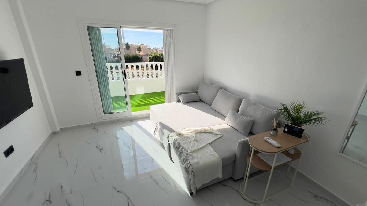 1 Bed Apartment for sale in Orihuela Costa Costa Blanca, Alicante, Spain