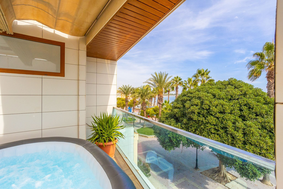 Se vende Villa - Chalet de 7 dormitorios en Costa Calida, Murcia, España