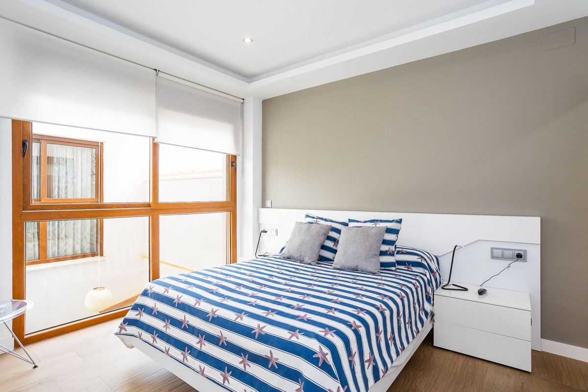 Se vende Villa - Chalet de 7 dormitorios en Costa Calida, Murcia, España