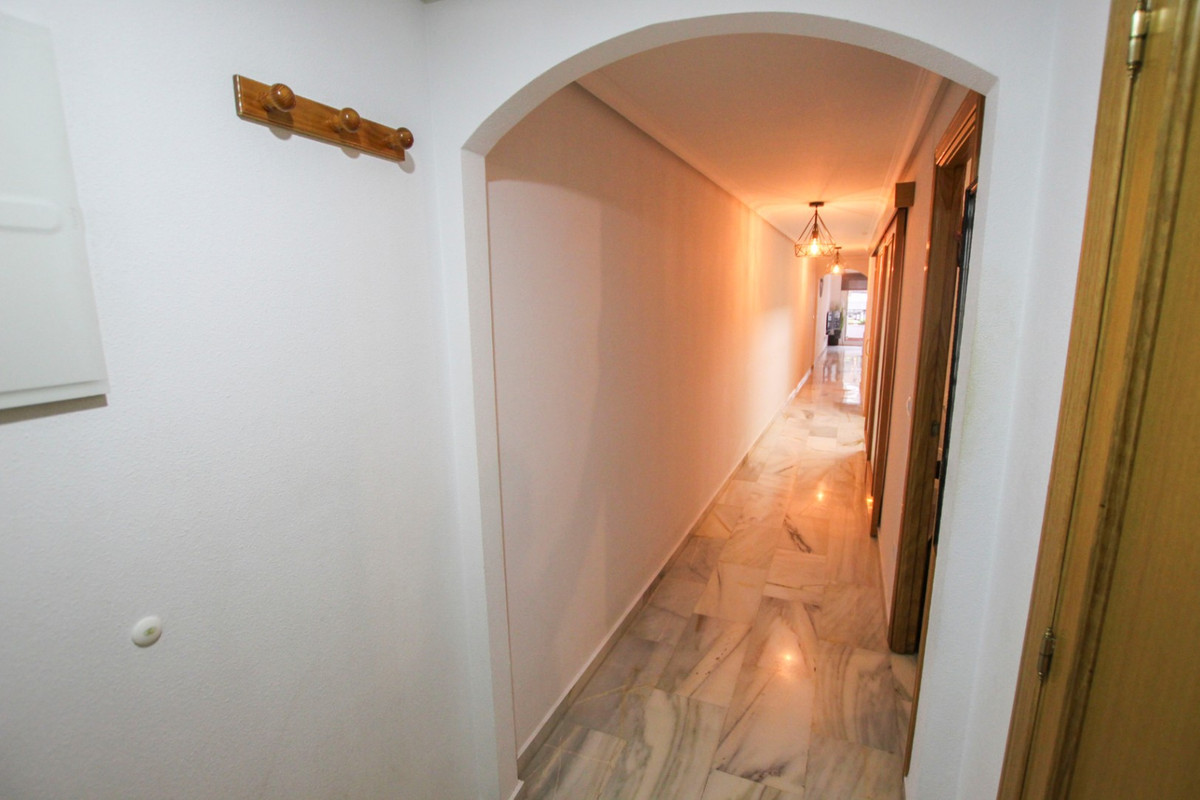 Se vende Apartamento Planta Media de 2 dormitorios en Costa Blanca, Alicante, España