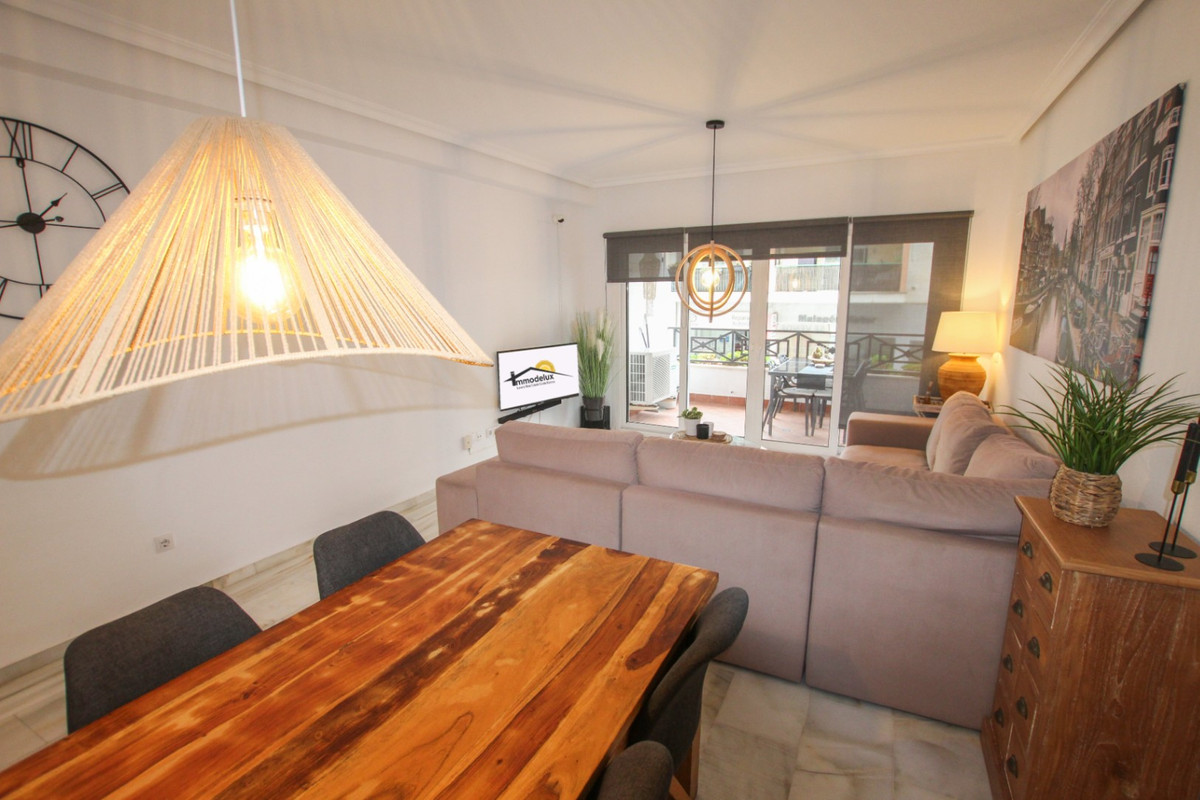 Se vende Apartamento Planta Media de 2 dormitorios en Costa Blanca, Alicante, España