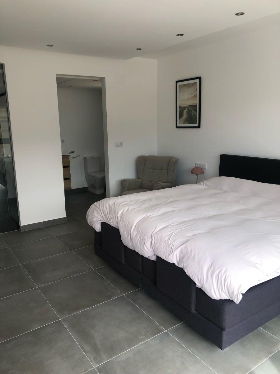 Se vende Villa - Chalet de 5 dormitorios en Costa Blanca, Alicante, España