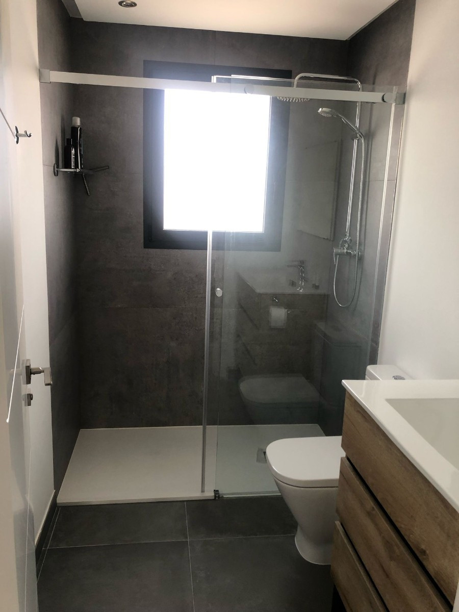 Se vende Villa - Chalet de 5 dormitorios en Costa Blanca, Alicante, España