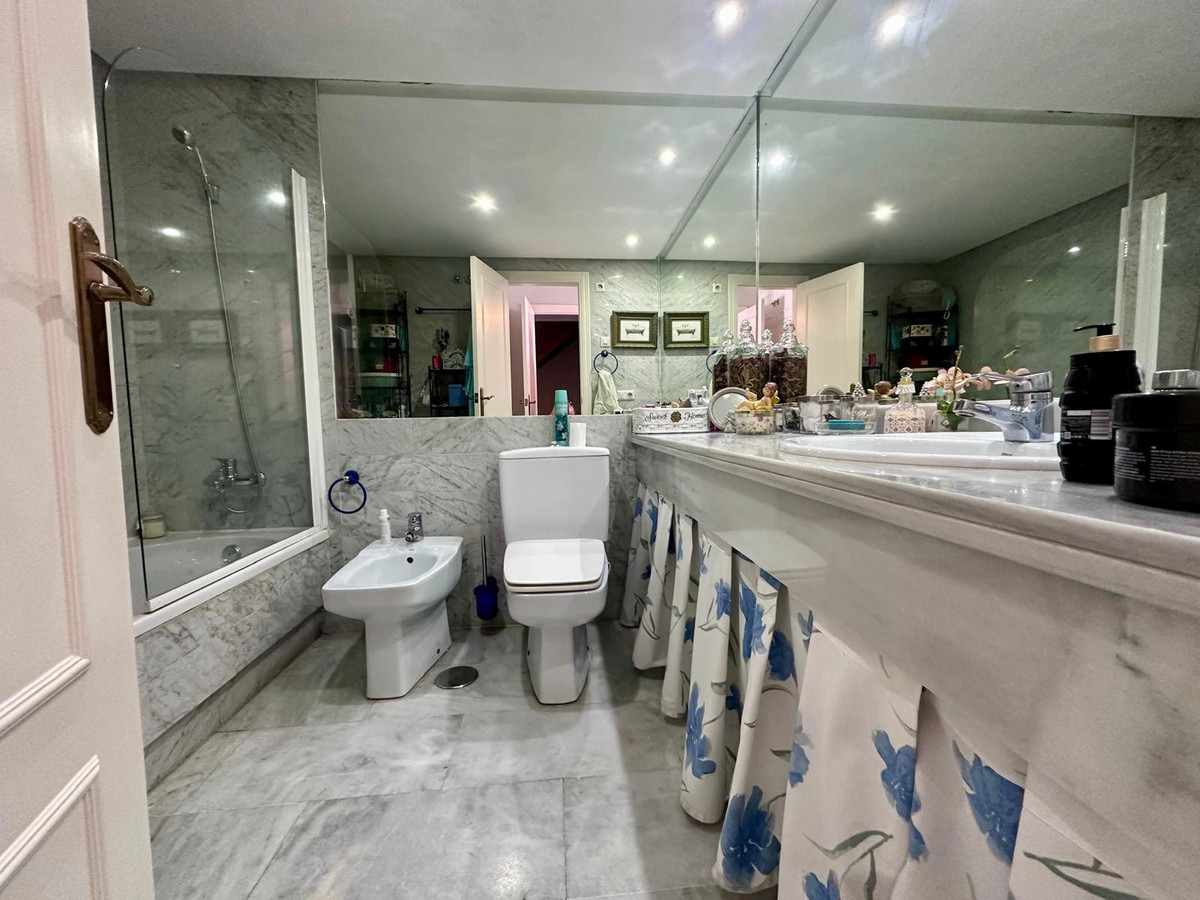 Se vende Adosada de 4 dormitorios en Costa Del Sol, Málaga, España