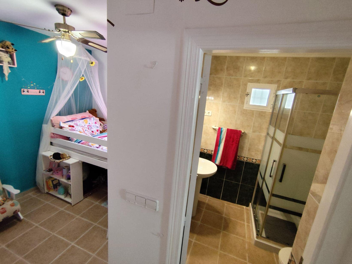 5 Bed Townhouse for sale in San Miguel De Salinas Costa Blanca, Alicante, Spain