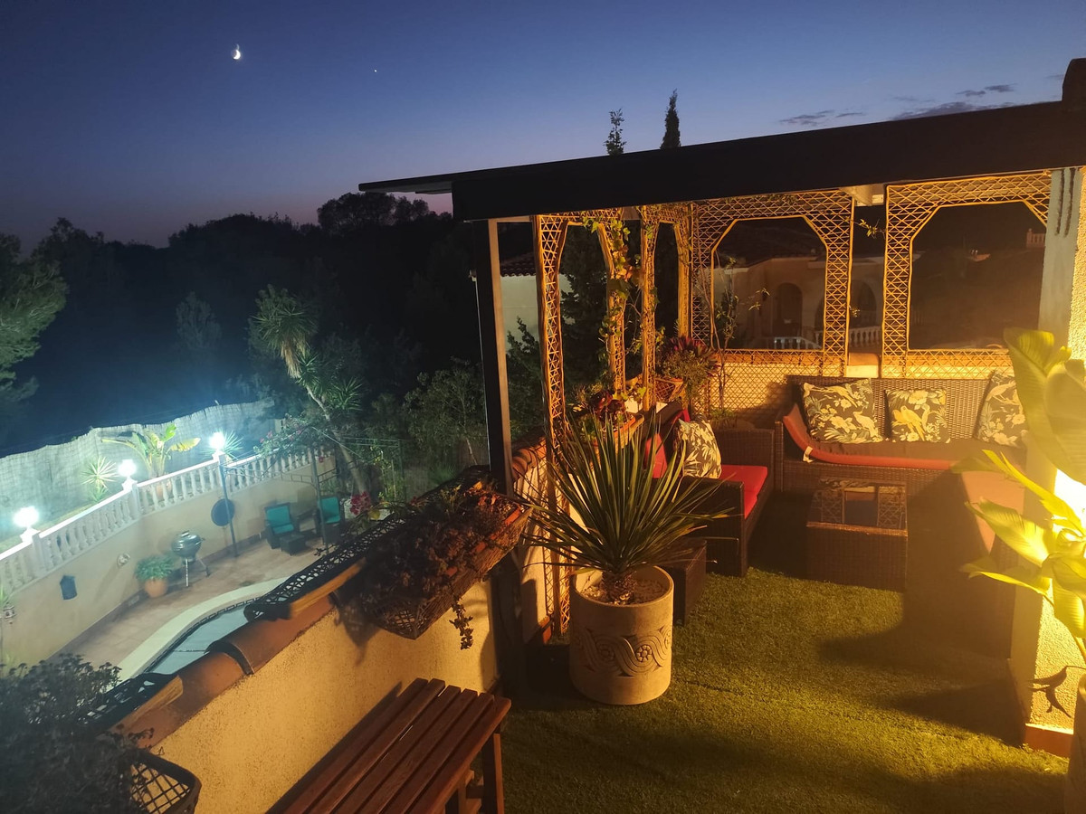 5 Bed Townhouse for sale in San Miguel De Salinas Costa Blanca, Alicante, Spain