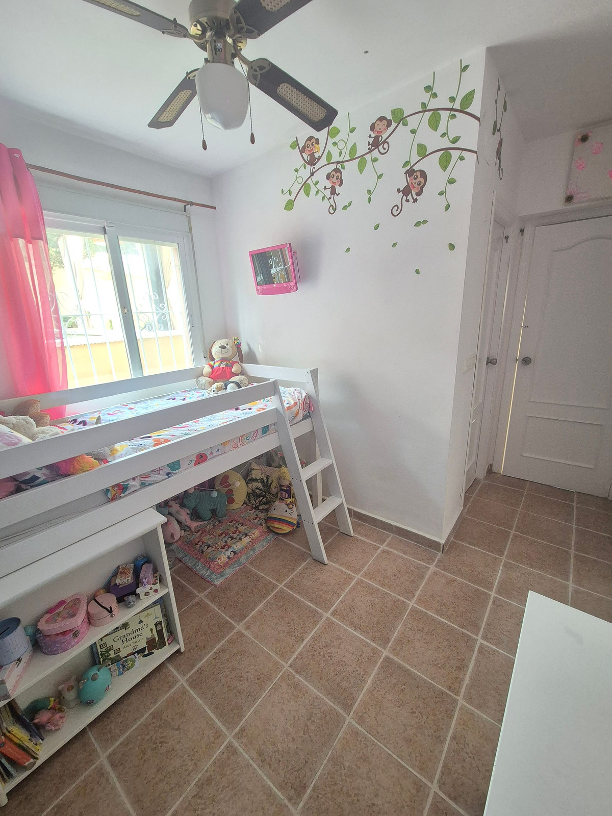 5 Bed Townhouse for sale in San Miguel De Salinas Costa Blanca, Alicante, Spain