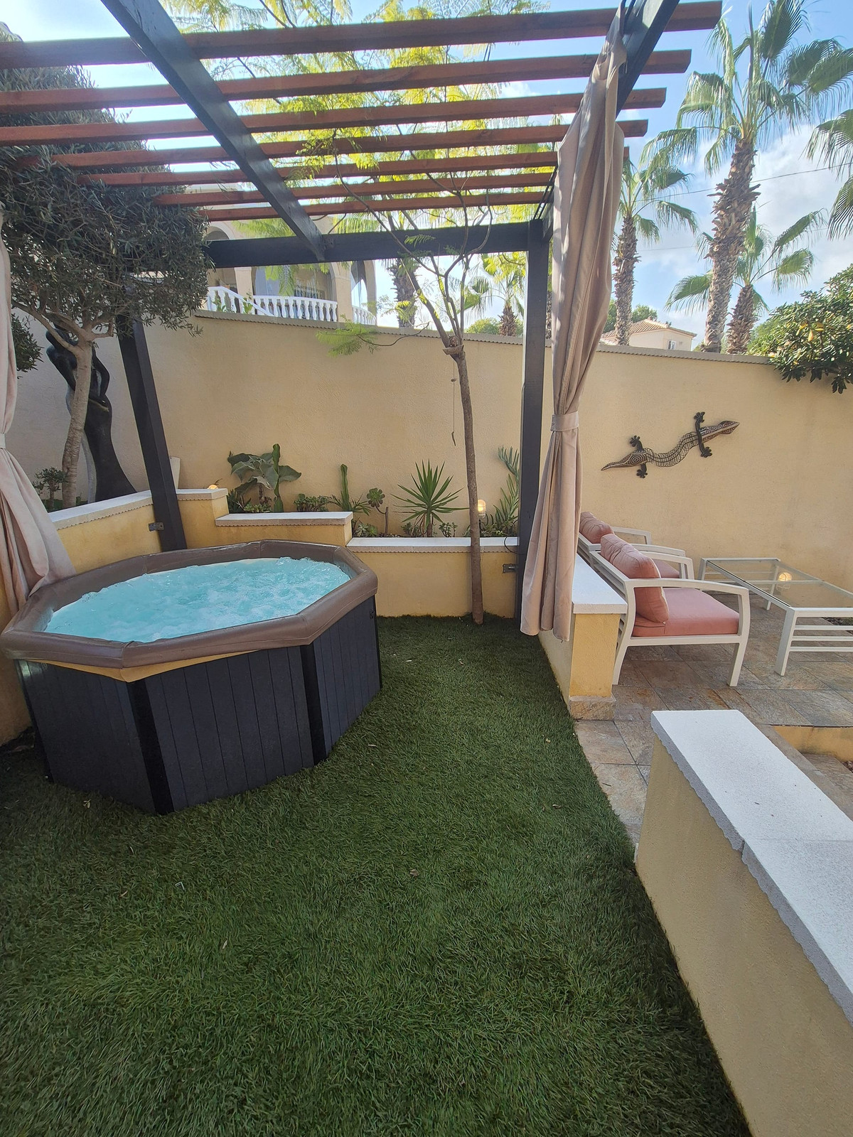 5 Bed Townhouse for sale in San Miguel De Salinas Costa Blanca, Alicante, Spain
