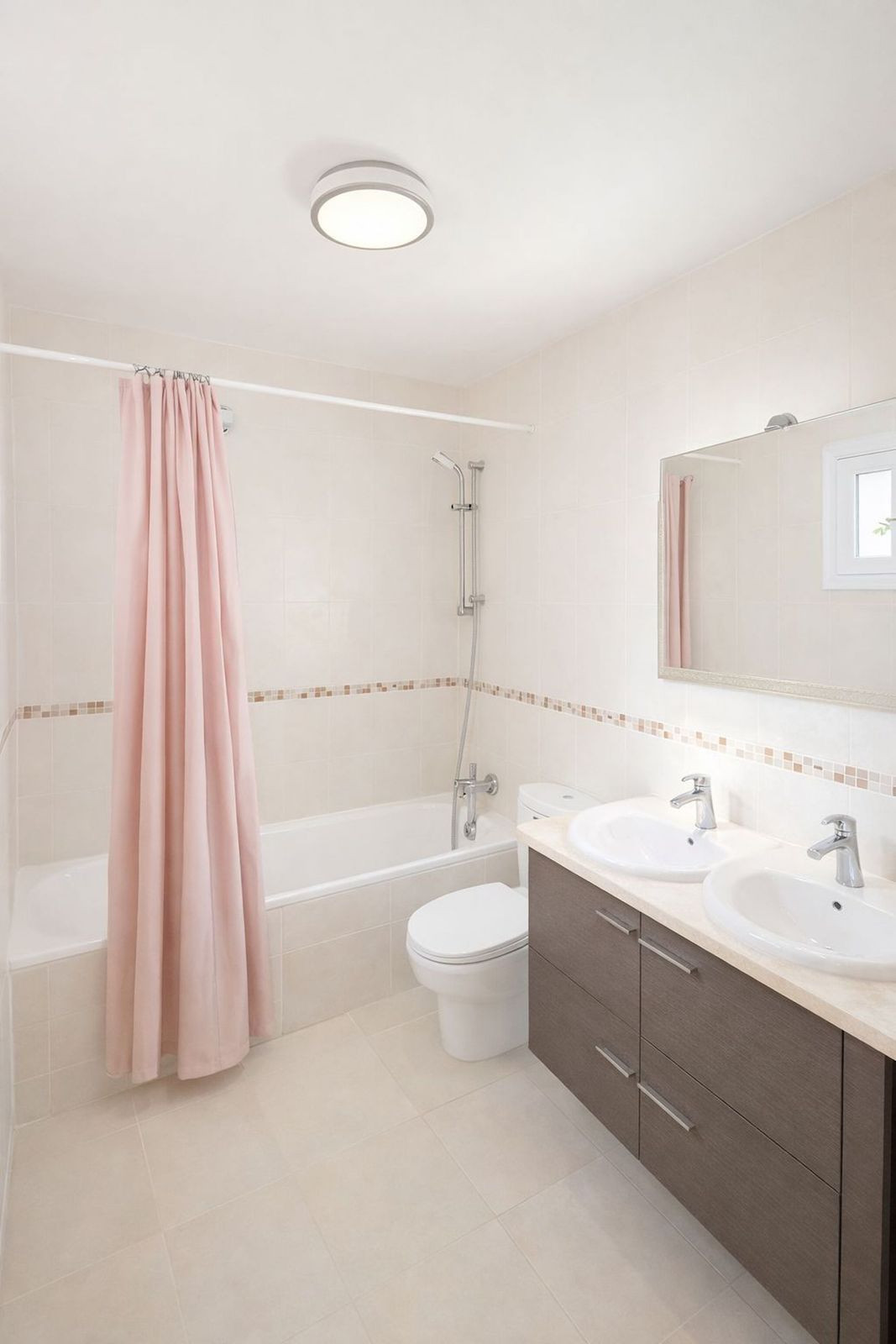 3 Bed Apartment for sale in Calahonda Costa Del Sol, Málaga, Spain