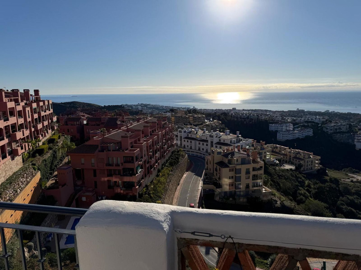 3 Bed Apartment for sale in Calahonda Costa Del Sol, Málaga, Spain