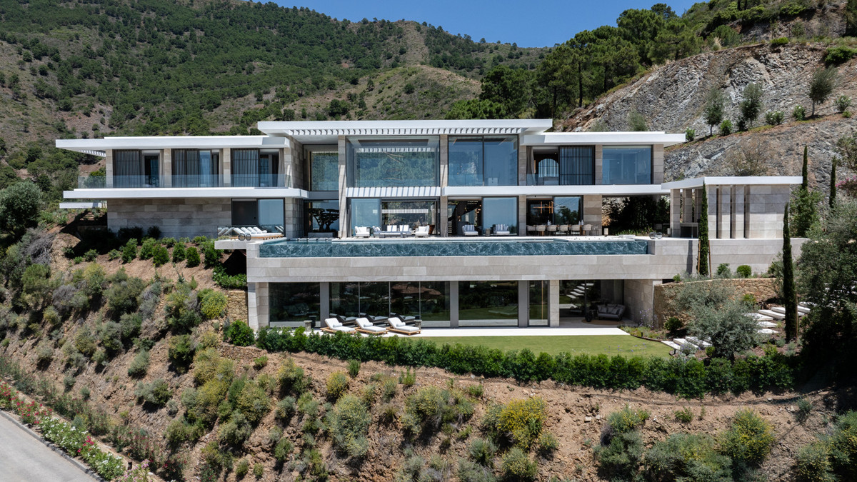 Se vende Villa - Chalet de 5 dormitorios en Costa Del Sol, Málaga, España