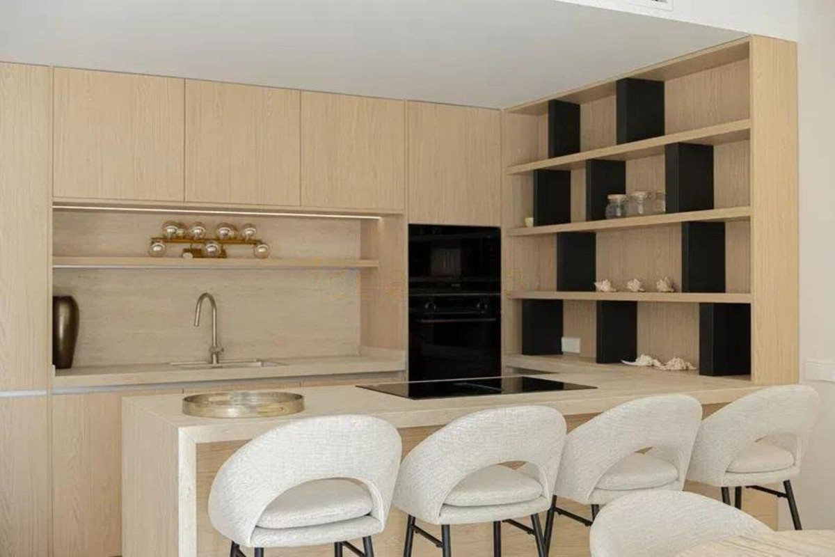 4 Bed Apartment for sale in Nueva Andalucía Costa Del Sol, Málaga, Spain