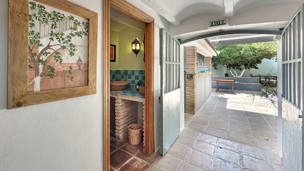 Se vende Restaurante de 4 dormitorios en Costa Del Sol, Málaga, España