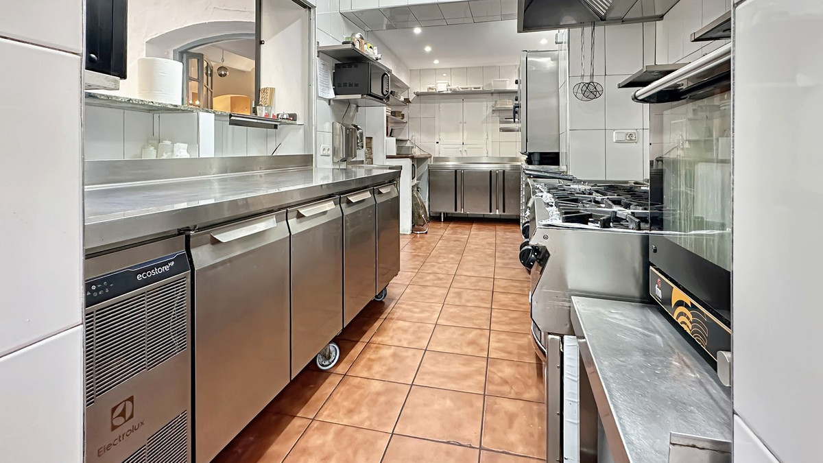 Se vende Restaurante de 4 dormitorios en Costa Del Sol, Málaga, España