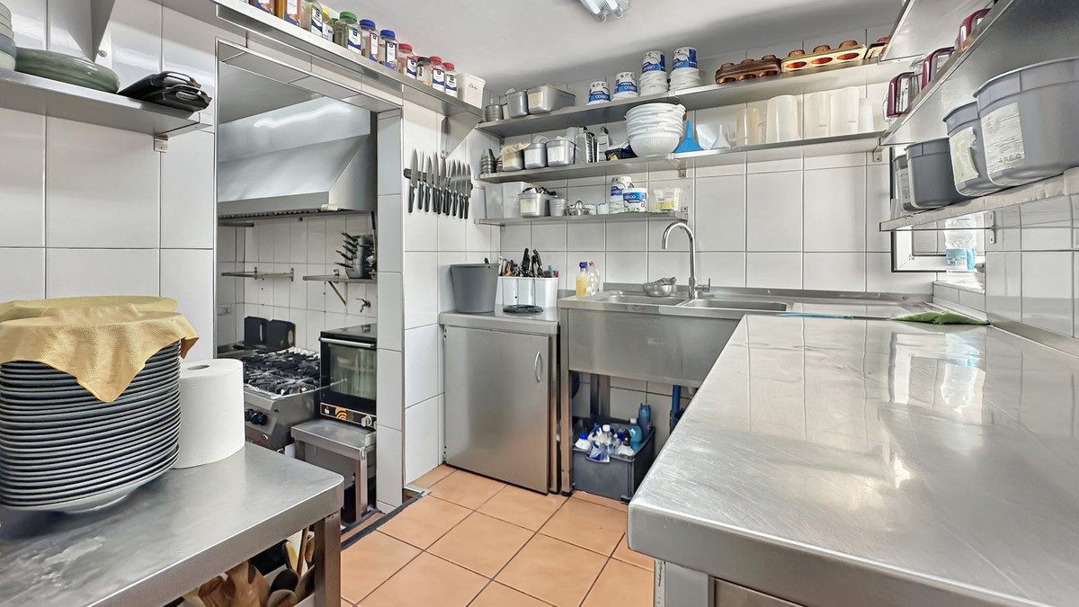 Se vende Restaurante de 4 dormitorios en Costa Del Sol, Málaga, España