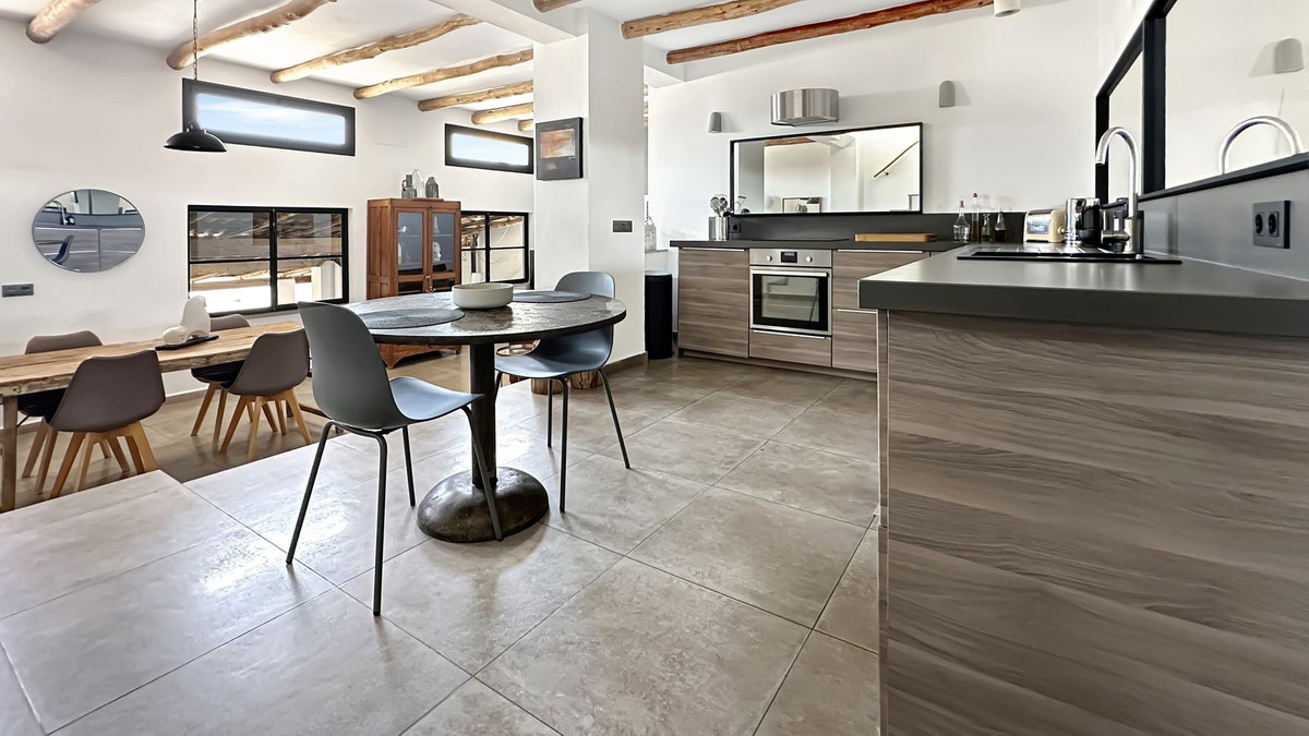 Se vende Restaurante de 4 dormitorios en Costa Del Sol, Málaga, España