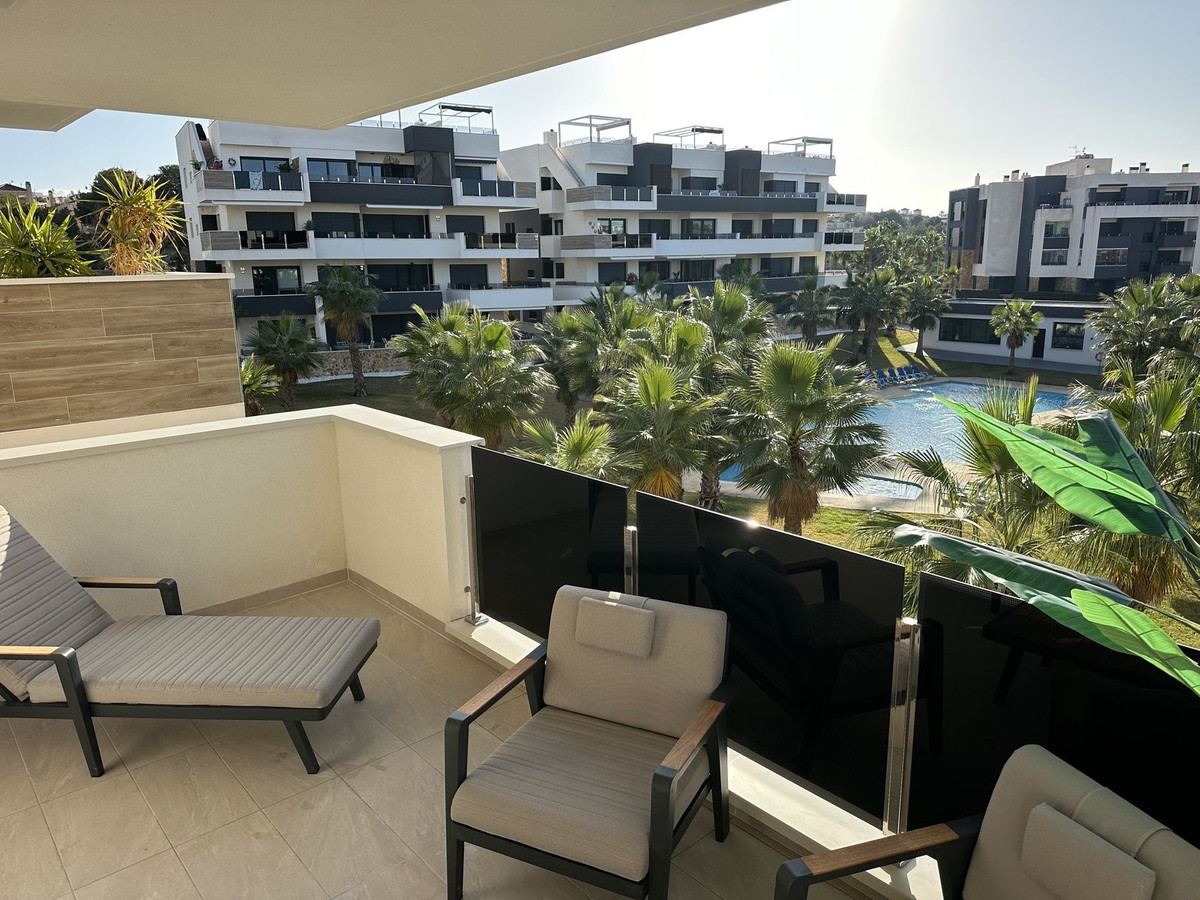 2 Bed Apartment for sale in Los Altos Costa Blanca, Alicante, Spain