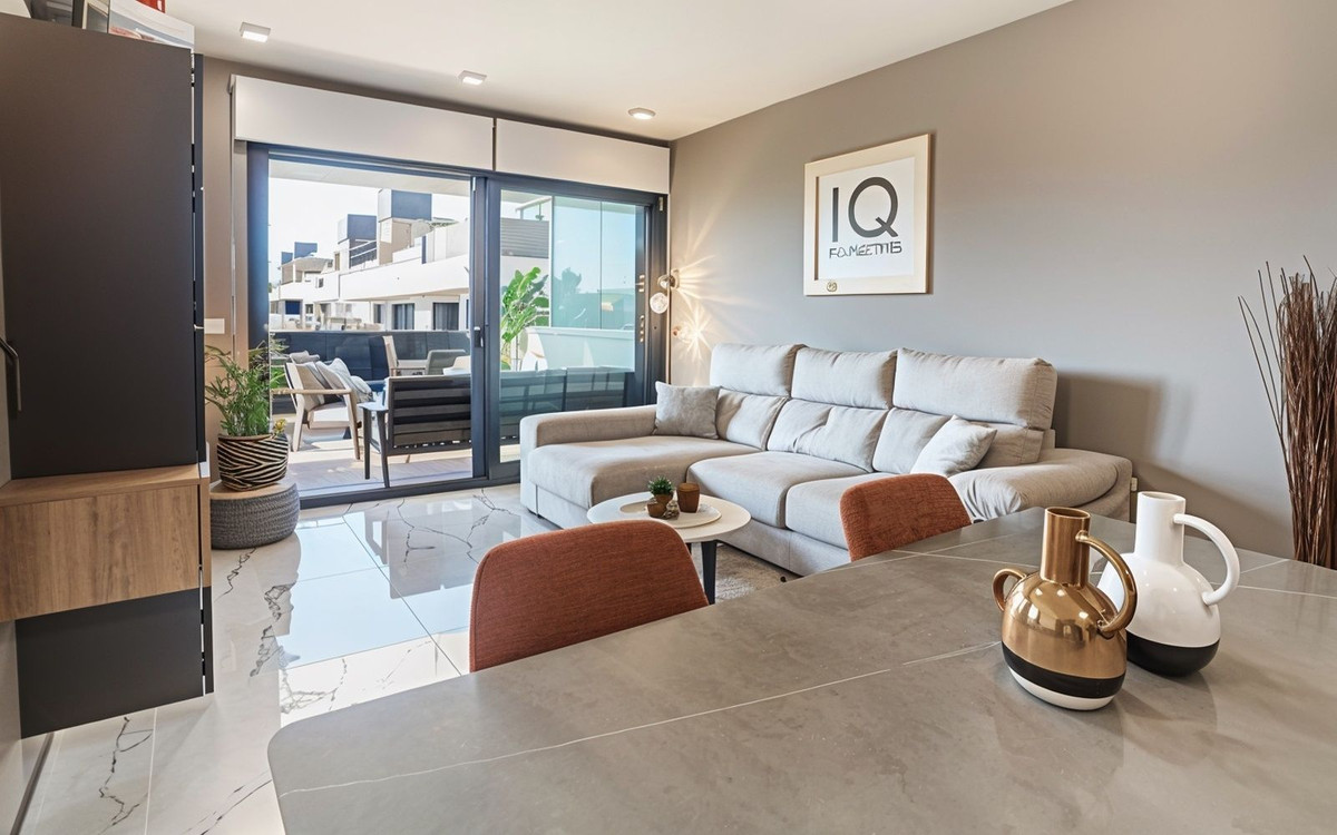 2 Bed Apartment for sale in Los Altos Costa Blanca, Alicante, Spain