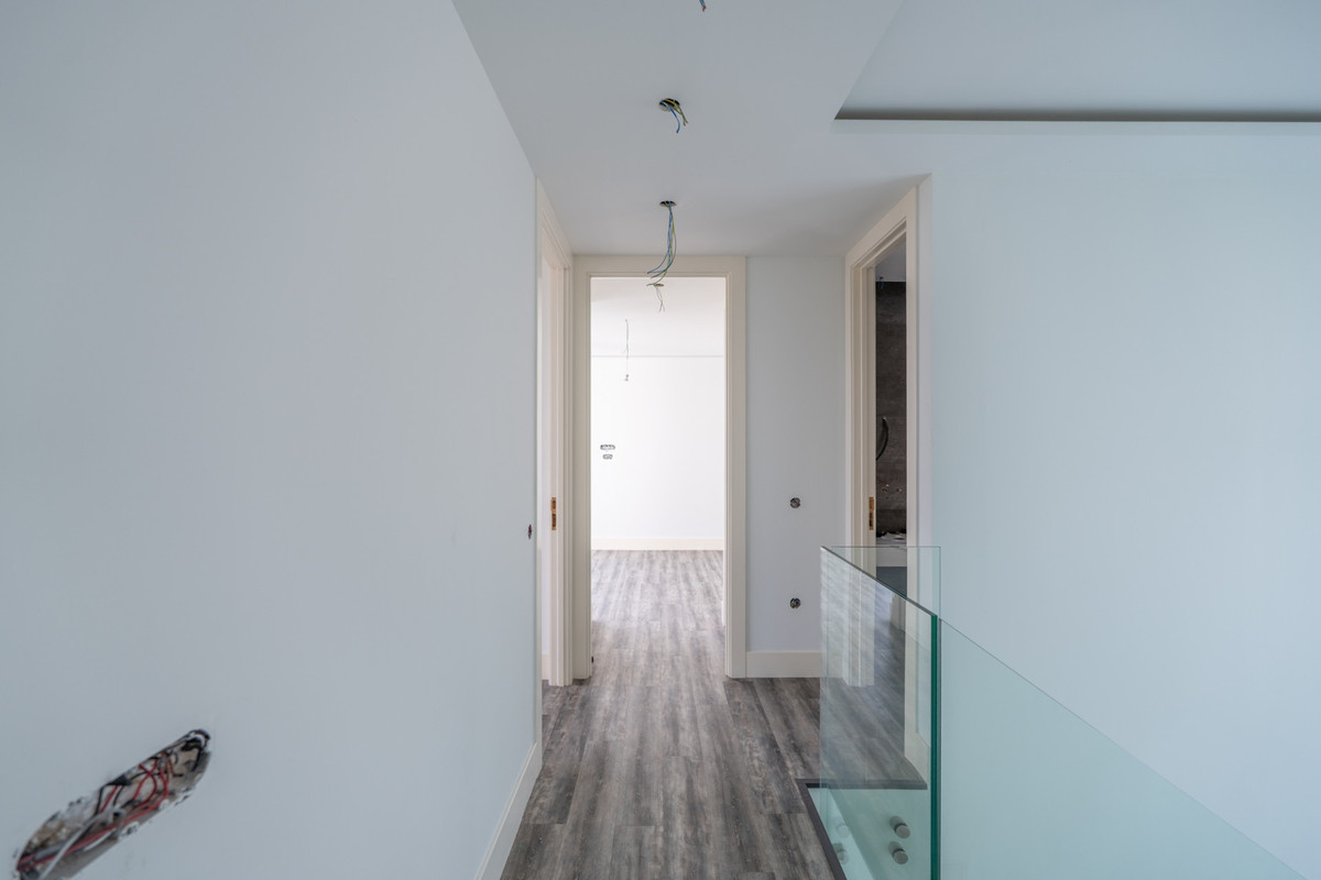 Se vende Villa - Chalet de 3 dormitorios en Costa Del Sol, Málaga, España