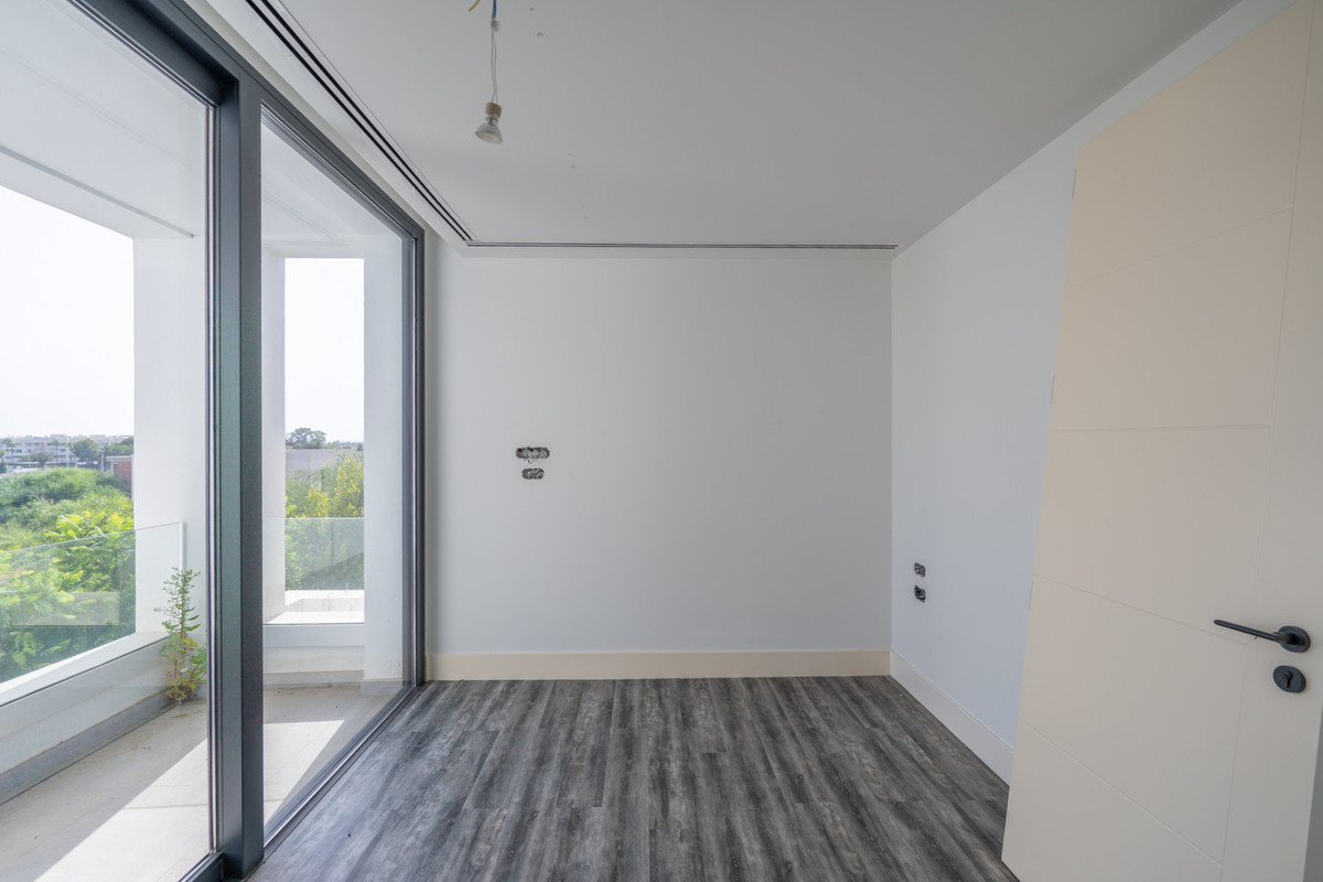 Se vende Villa - Chalet de 3 dormitorios en Costa Del Sol, Málaga, España