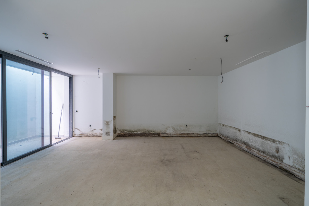 Se vende Villa - Chalet de 3 dormitorios en Costa Del Sol, Málaga, España