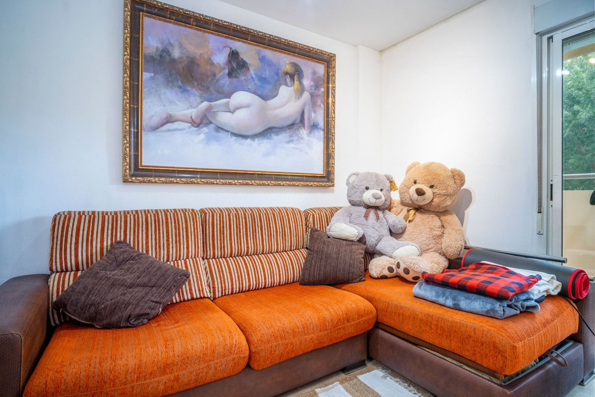 3 Bed Apartment for sale in Fuengirola Costa Del Sol, Málaga, Spain