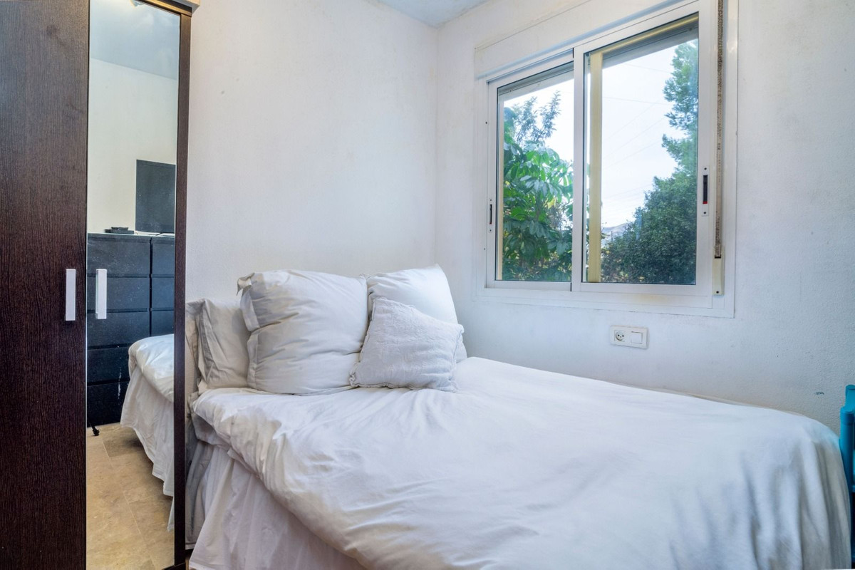 3 Bed Apartment for sale in Fuengirola Costa Del Sol, Málaga, Spain