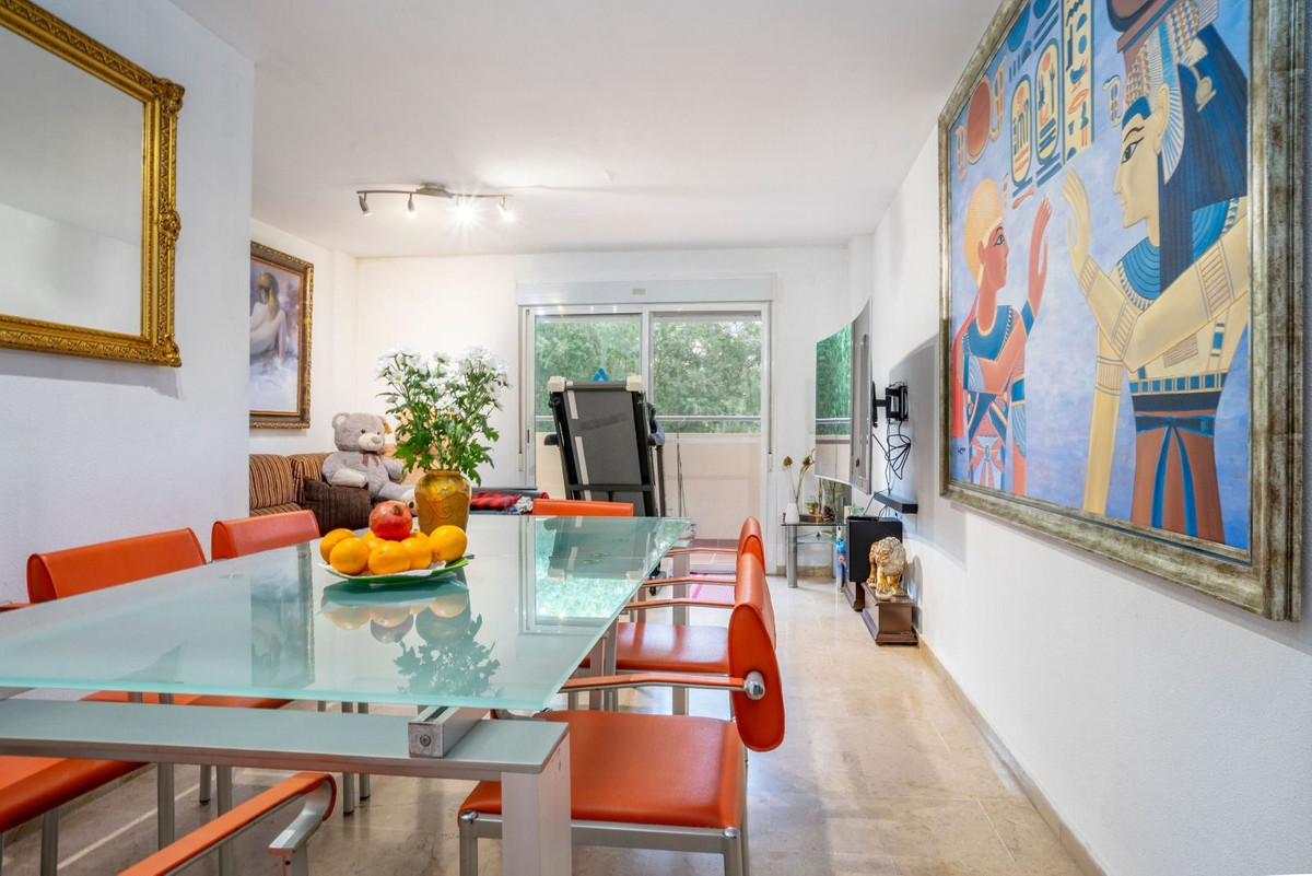 3 Bed Apartment for sale in Fuengirola Costa Del Sol, Málaga, Spain