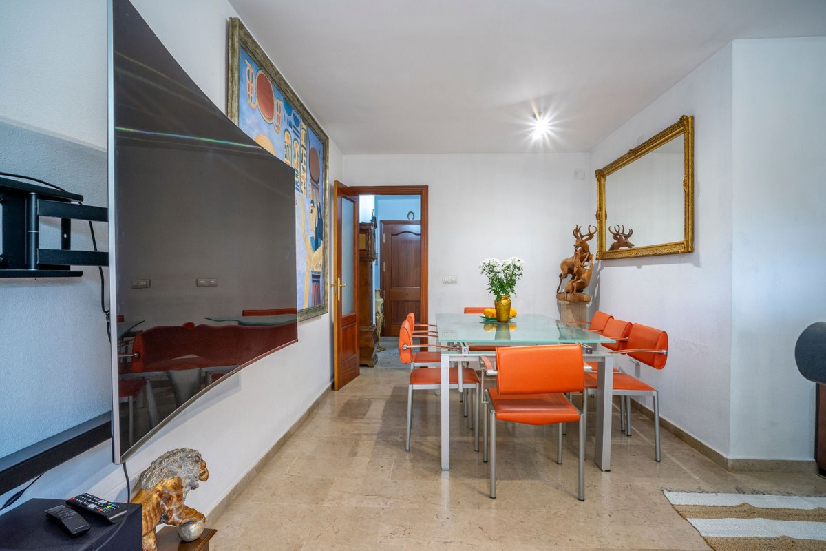 3 Bed Apartment for sale in Fuengirola Costa Del Sol, Málaga, Spain